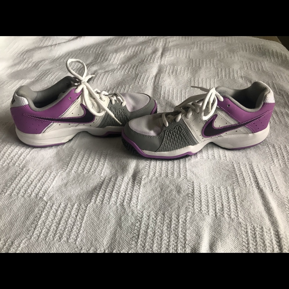 Women’s Nike Air Cage Court Tennis Shoes